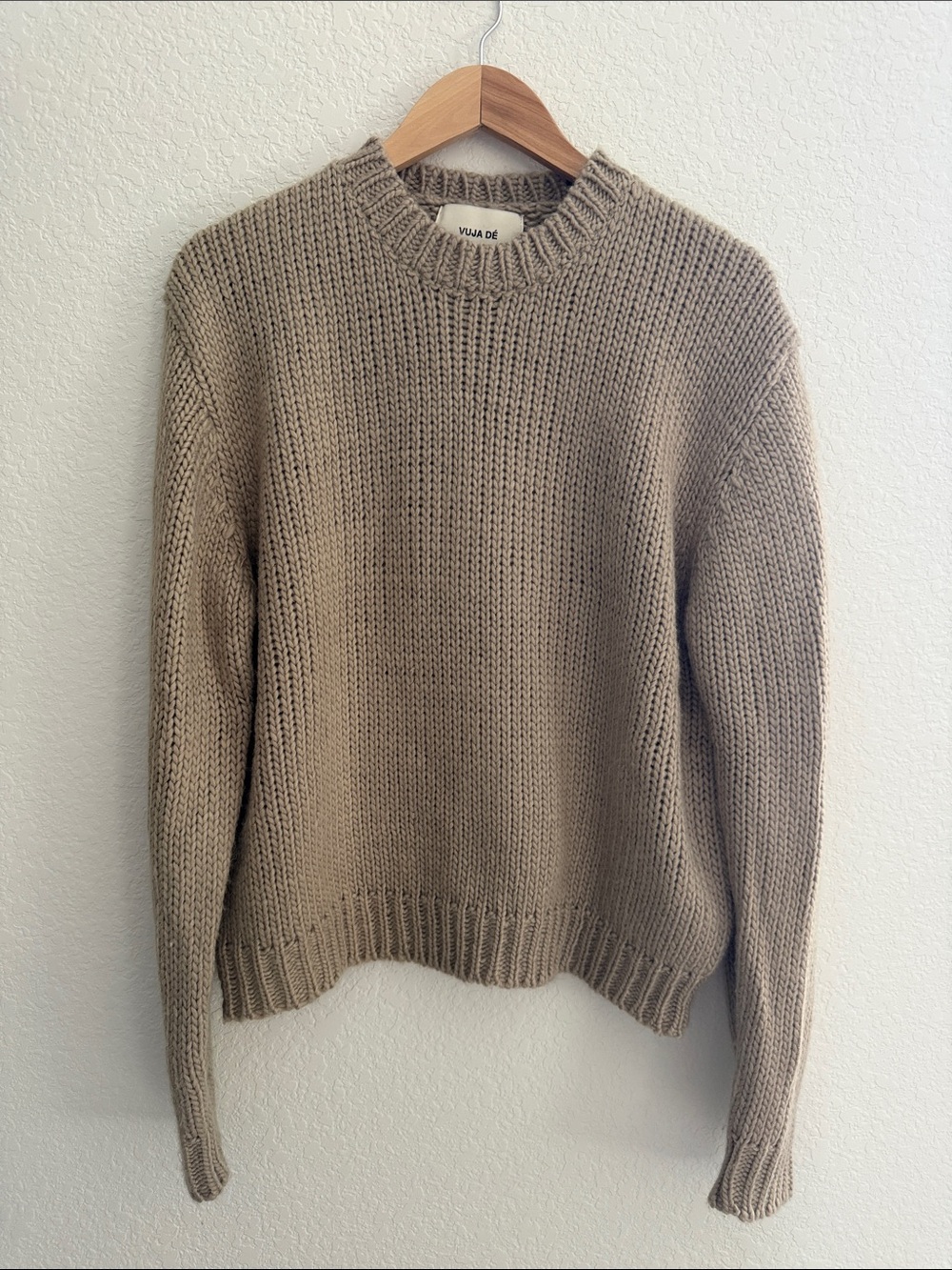 Vuja Dé Beige 100% Wool Knit Sweater Size M-L